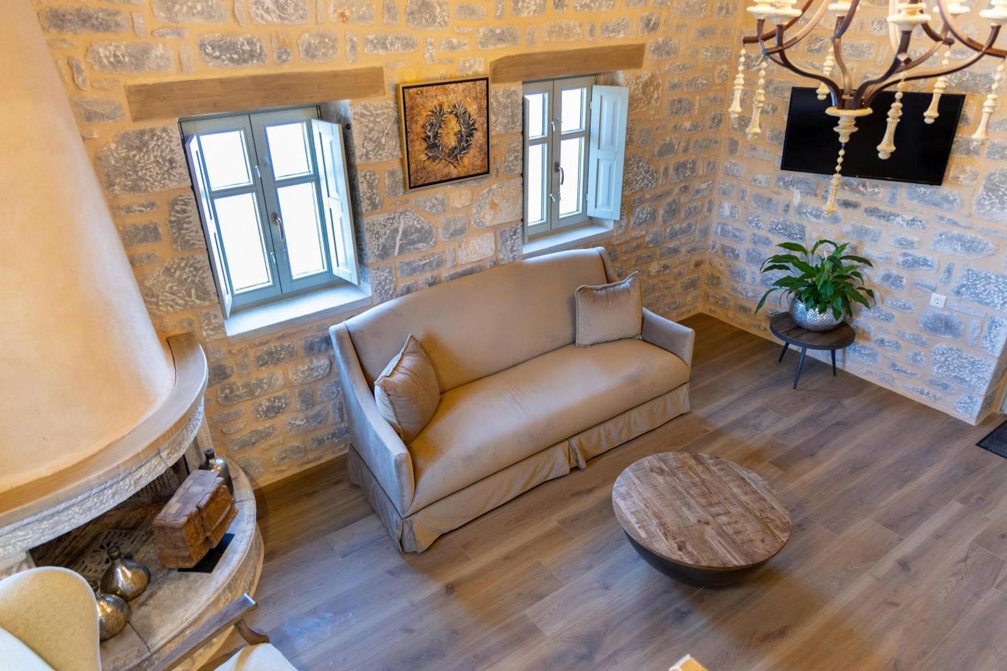 Akrolithi Guesthouse Karavostásion المظهر الخارجي الصورة